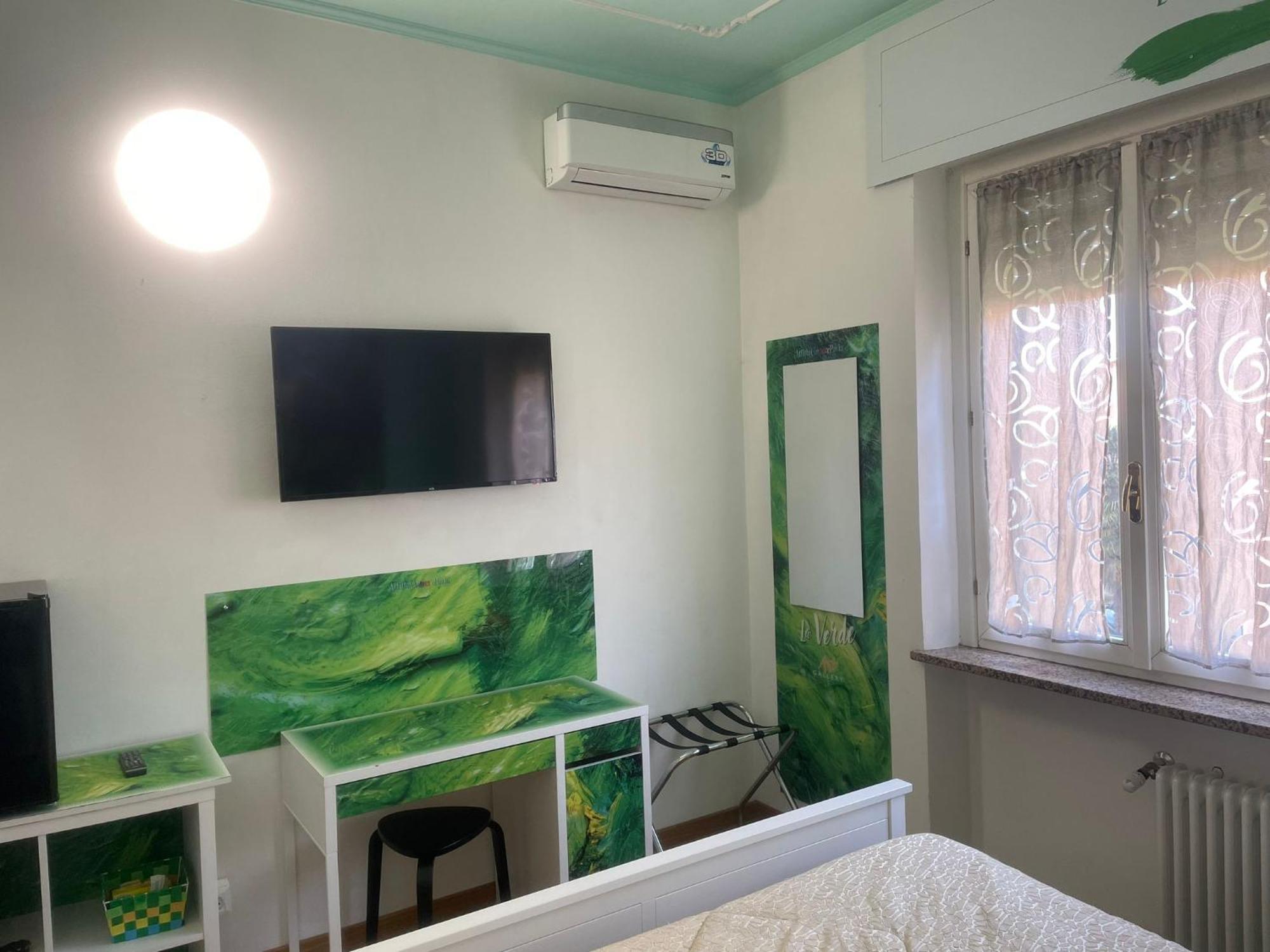 Rooms Of Love Pavia Exterior photo